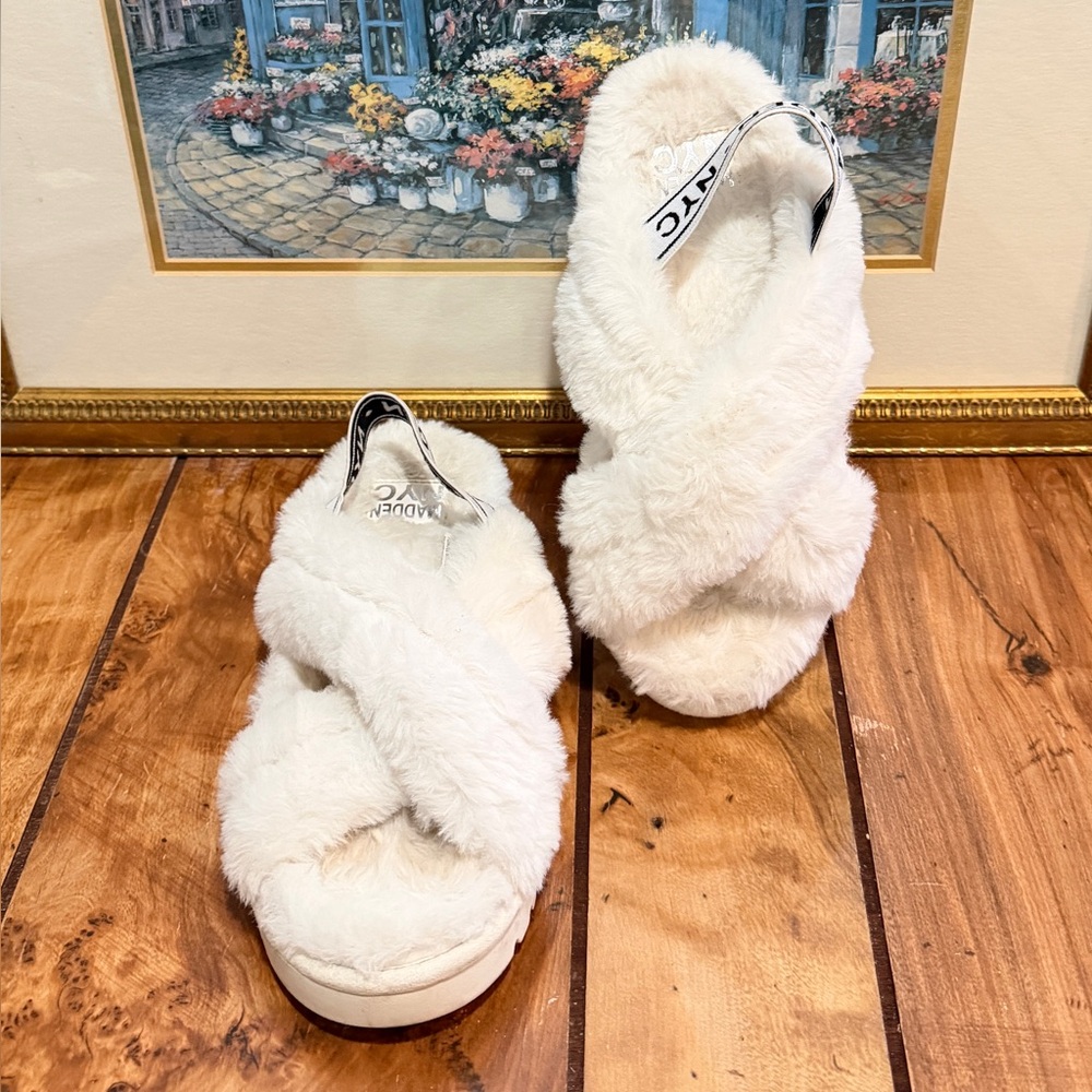 White Fuzzy Slippers with Logo Strap (Madden NYC) SZ 7